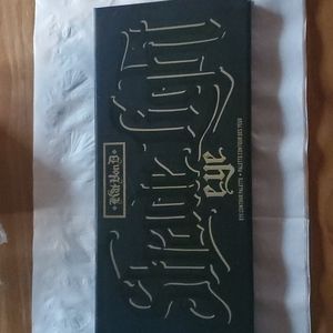 KVD Shade + Light Eye Contour Palette